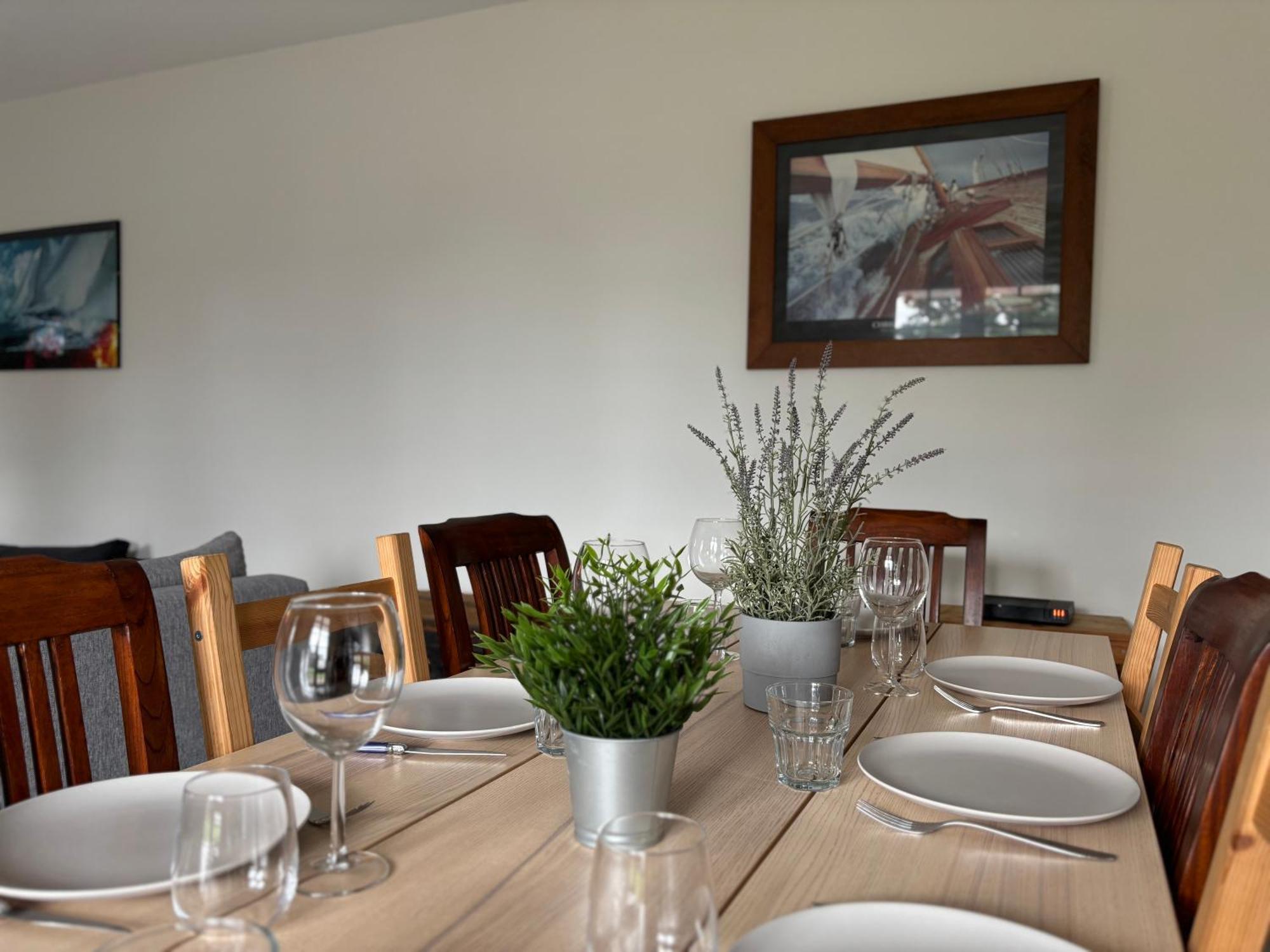 La Fromagerie Maison Lumineuse Et Spacieuse Beau Sejour 5 Ch 2 Wc 1 Sdb Grand Jardin Clos 5Mn A Pied Commerces 10 Mn Plage Omaha Beach Proche Plages Du Debarquement Trevieres Екстериор снимка